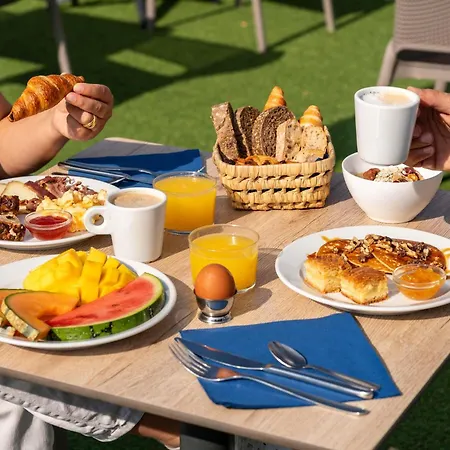 Ibis Styles Biarritz Plage-2